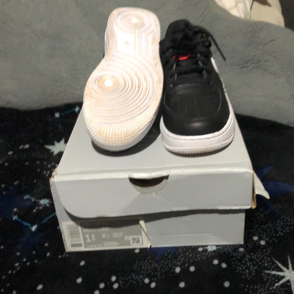 COPY - Nike size 1.5 boys.